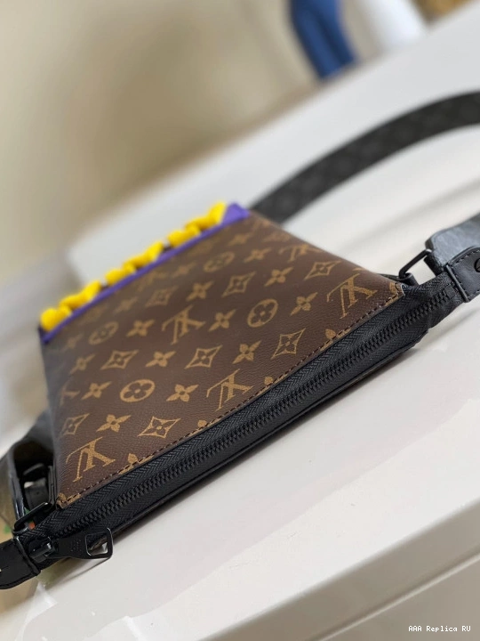 Aaa replica ru LOUIS CRUISER VUITTON MESSENGER 0818